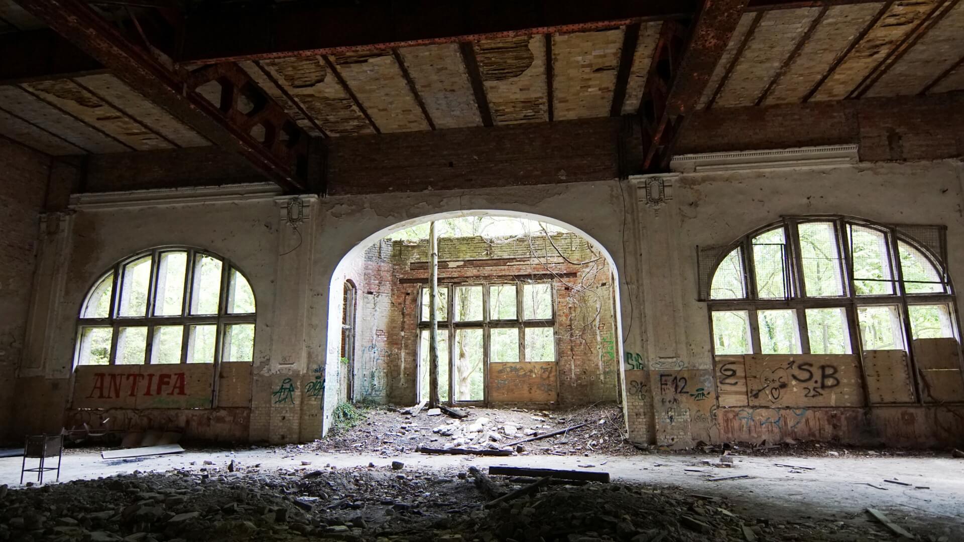 Beelitz Heilstätten, Innenansicht Ruine © Baum und Zeit